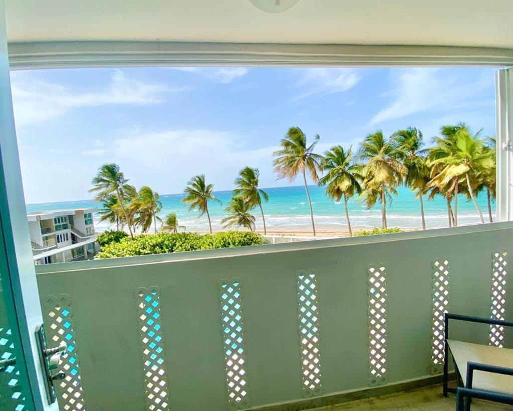Kasa Brisa Marina Ocean View Balcony Beachfront San Juan Exterior photo