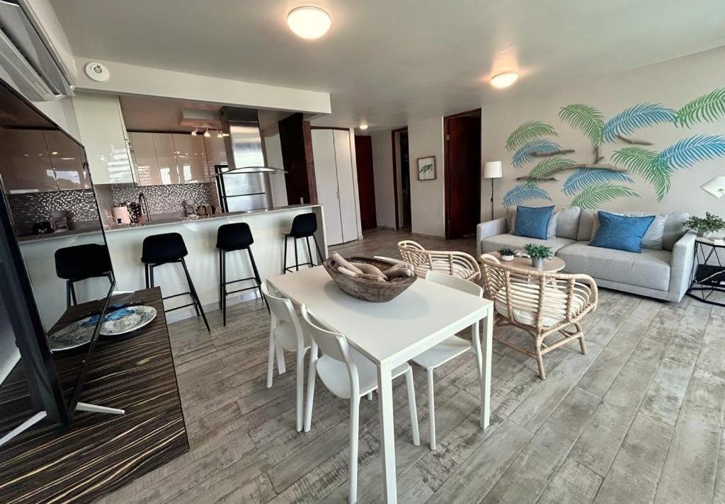 Kasa Brisa Marina Ocean View Balcony Beachfront San Juan Exterior photo